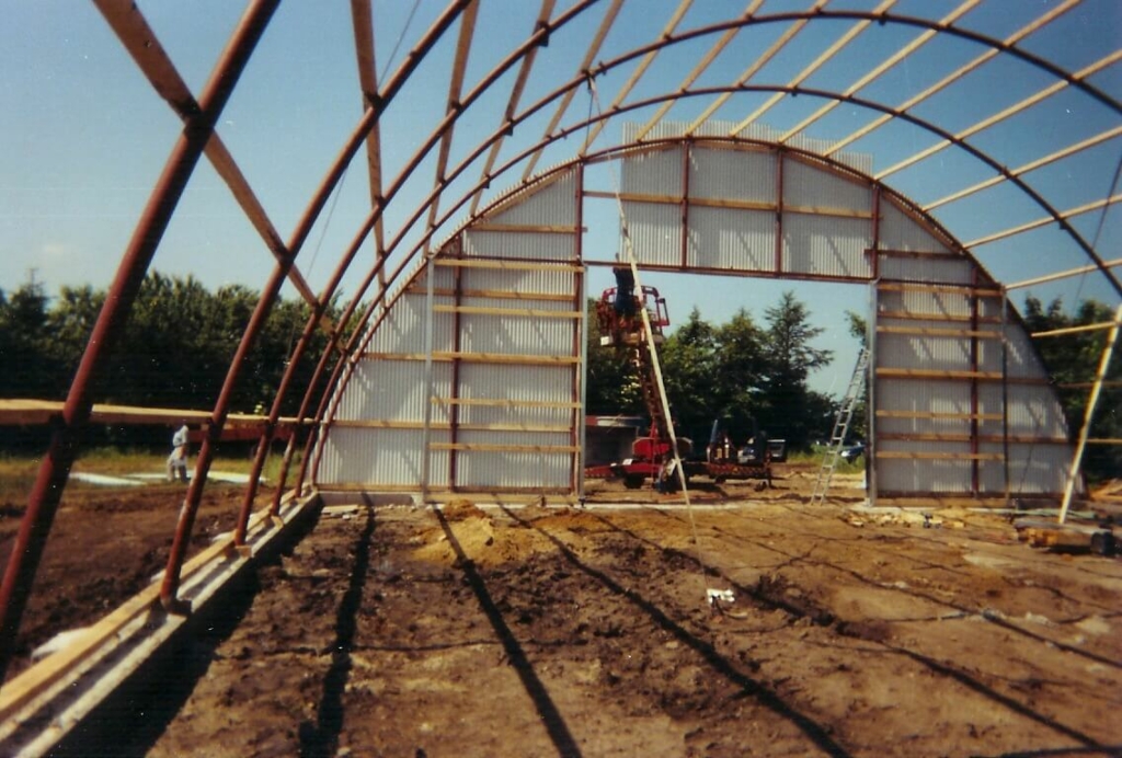 montering av vindskydd till häst