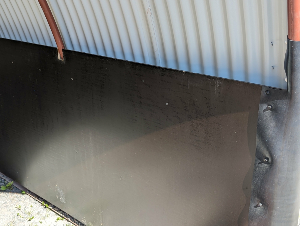 väggskydd trä till vindskydd för häst