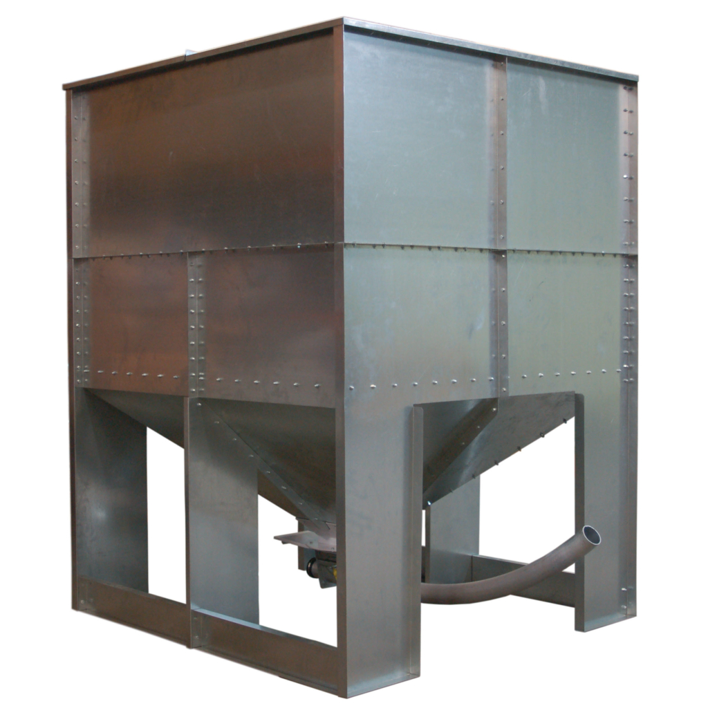 En pelletssilo i plåt.